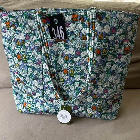 346, NWT Vera Bradley X Peanuts Green Tote Bag with Versatile Straps - Picture 3 of 8